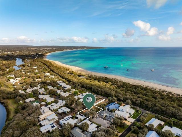 Build your dream home in a dream coastal location!