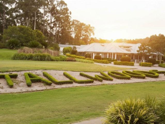 Build Your Dream Home in an Exclusive Golfing Estate Tallwoods Village