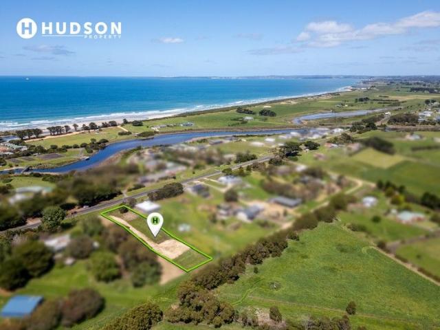 Build Your Dream Home In Seaside Charmer