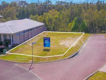Build Your Dream Home in Prestigious Kooindah Waters Last Remaining Vacant Block!