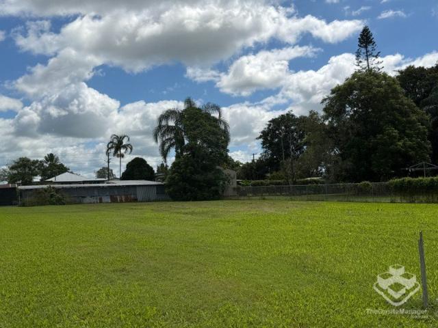 Build Your Dream Home on a Spacious 985m? Block