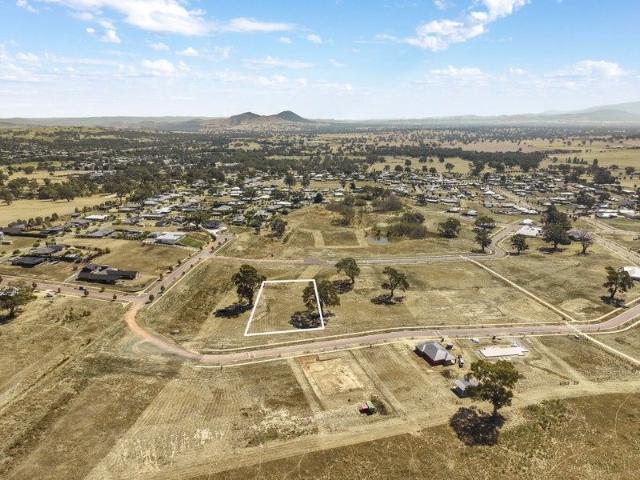 Build Your Dream Home on One of The Estate's Largest Blocks