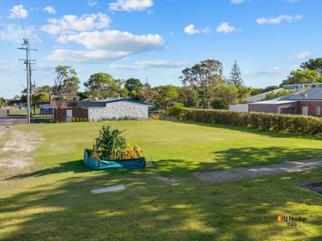 Build Your Dream Home or Develop E1 Zoned Opportunity