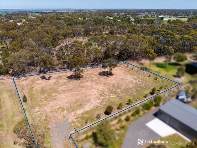 Build Your Dream Home Surrounded by Nature and Convenience