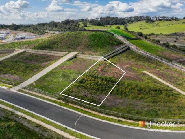 BUILD YOUR DREAM HOME WITH VIEWS