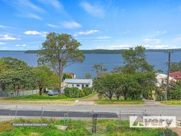 Build Your Dream Home with Panoramic Lake Views
