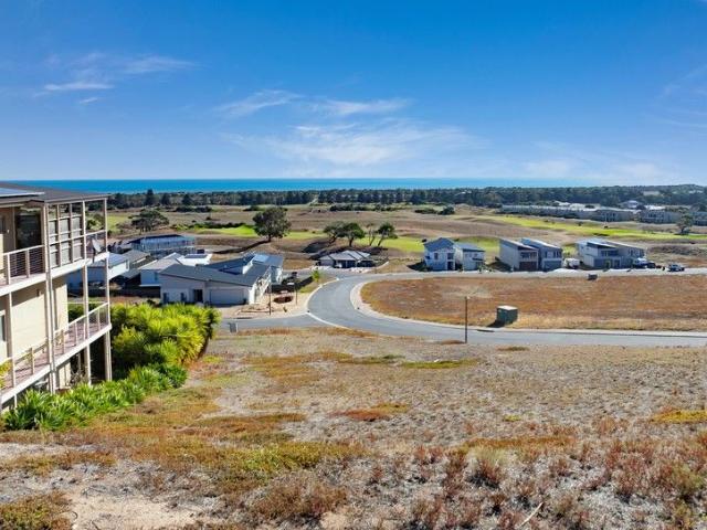 Build Your Dream Home with Stunning Views!