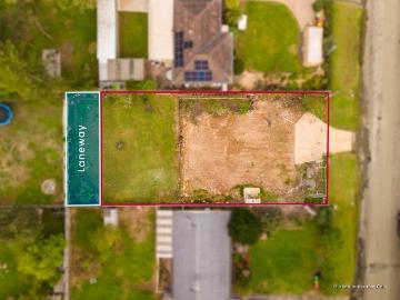 Build Your Dream Home Without Estate Restrictions
