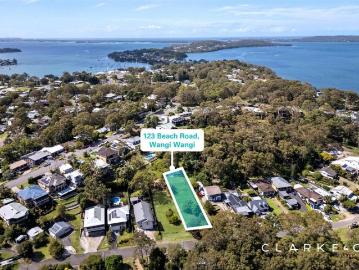 Cockle Creek, Newcastle - Swimming pool
