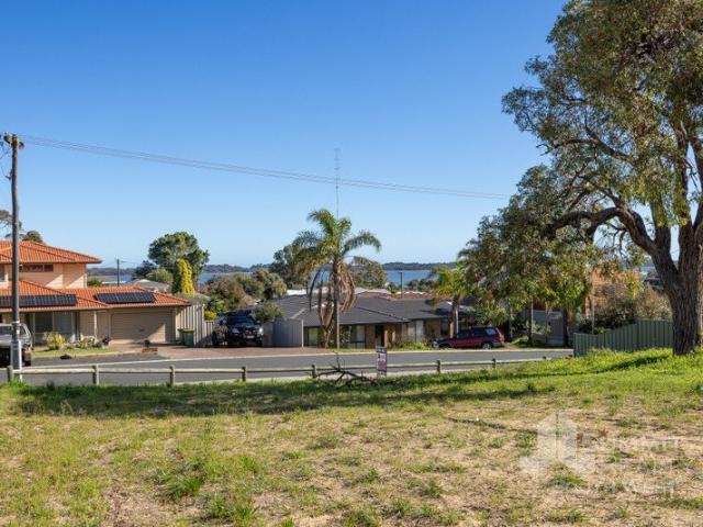 Build Your Dream in Beautiful Australind