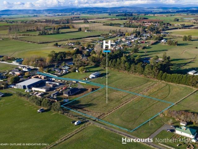 Build Your Dream Lifestyle in Beautiful Hagley