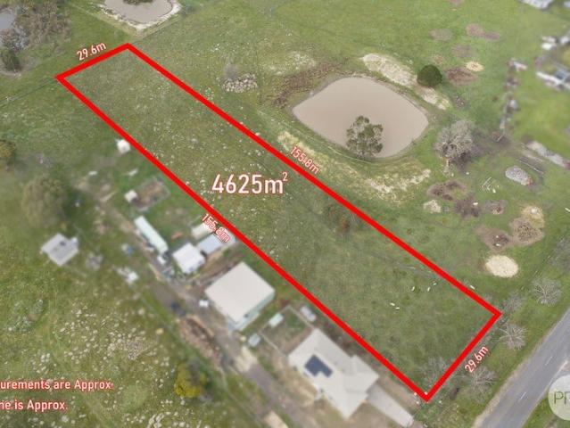 Build Your Dream Lifestyle on a Spacious Allotment in Historic Clunes