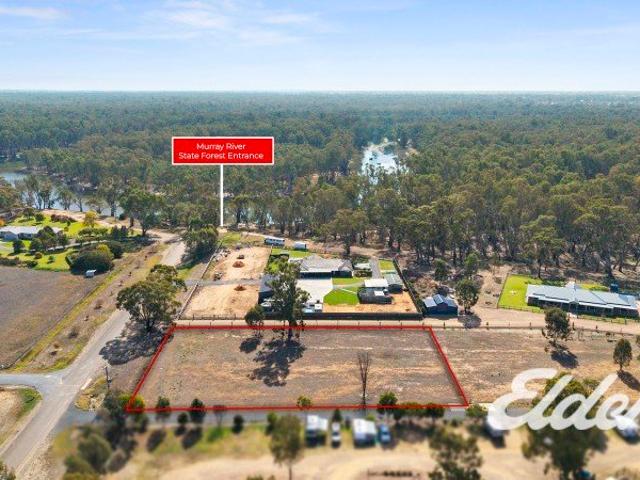 Build Your Dream Retreat Near the Murray River