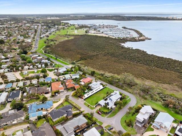 Build Your Dream With Incredible Water Views