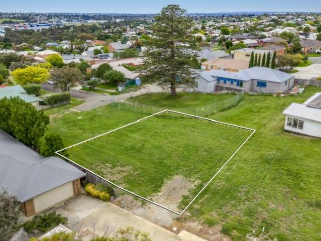 Build Your Future in a Highly Sought After Pocket of Waurn Ponds