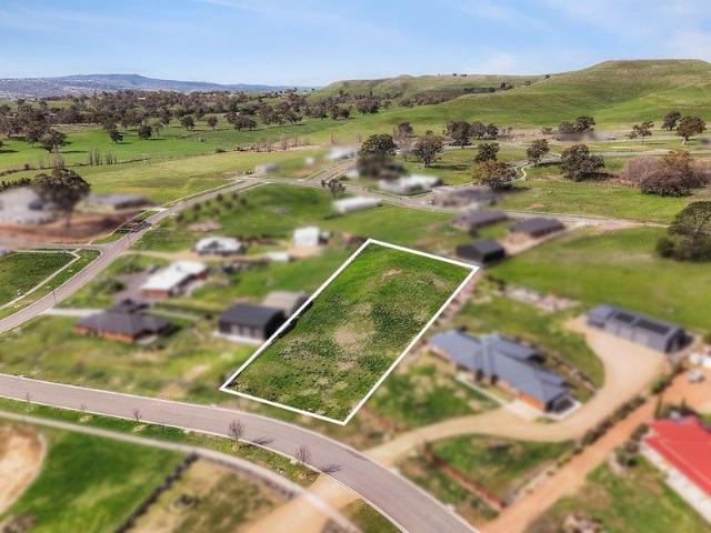 Build Your Forever Home on 3,731m2