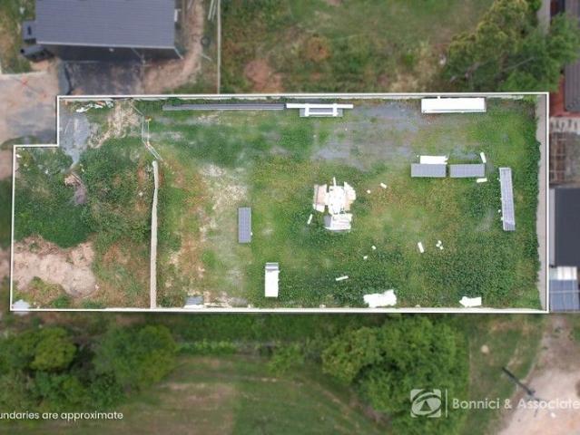 BUILD BIG OR BUILD SMART 1035M² WITH DUAL OCCUPANCY POTENTIAL