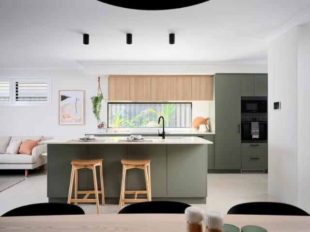 BUILD IN KINMORE GREEN ESTATE WITH MICHAEL ZEIN