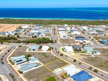 Build on Bremer your coastal lifestyle awaits!
