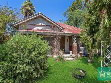 Builders Delight/Knock down Rebuild