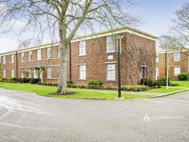 Building 25 Trenchard Lane, Bicester. 1 bed flat to rent £1,300 pcm £300 pw