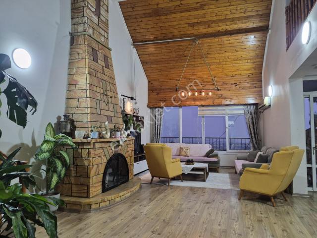 Buluklu Da Full Deniz Ve Şehir Manzaralı Triplex Villa