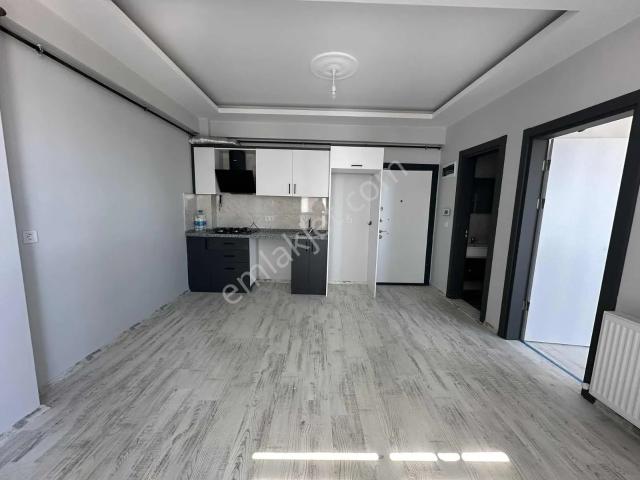 Buluruzdan Edirne Merkez Cumhuriyet Mah Kiralık 1+1 Daire