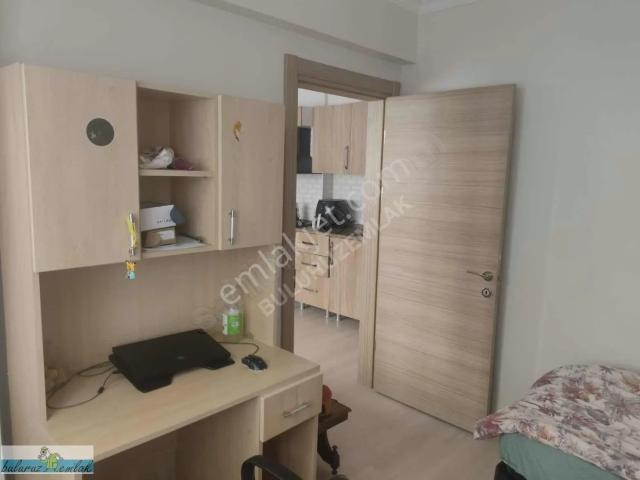 Buluruzdan Erastaya Yürüme Mesafesinde Eşyalı Kiralık 1+1