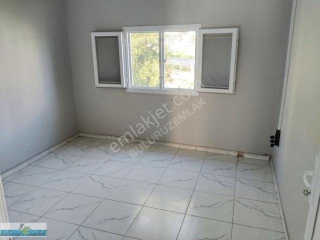 Buluruzdan Karatasta Kıralık Mustakıl Ev