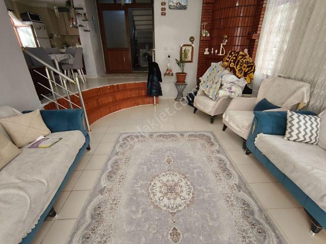 Bulut Yatırımdan 200 M² 5+1 Deniz Manzaralı 3 Katlı Müstakil Ev Ve Arsası