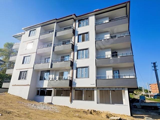 BULUT EMLAK  2+1 Çift Balkonlu Çift Banyolu 100 m Sıfır Daire