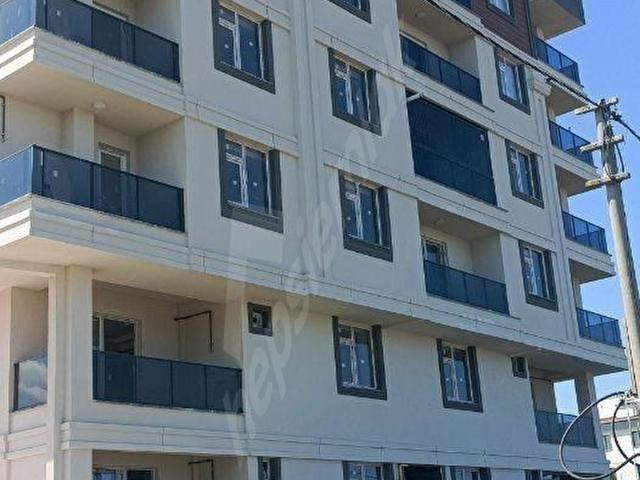 BULUT EMLAK TAN İSKANLI SATILIK 1+1 DAİRE İLK GELEN ALIR!