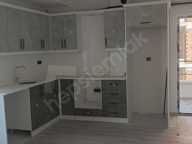 BULUT EMLAK TAN PAMUKLU BULVARI 2. BİNA SATILIK 1+1 DAİRE