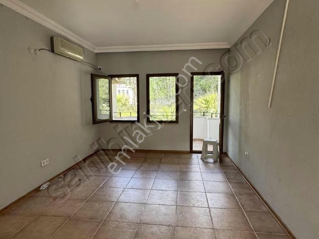 Bulut Emlak Beldibi 1+1 Yüksek Çatı Memura Kiralık Daire