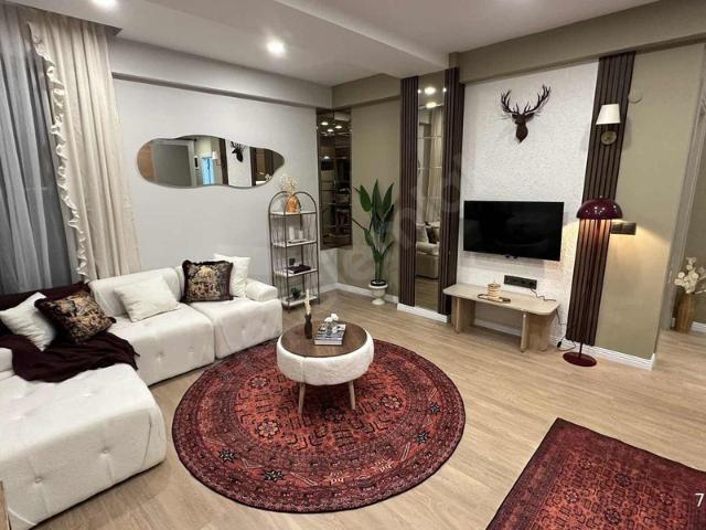 BULUT EMLAK FULL EŞYALI ARAKAT HOLLÜ GENİŞ TRAMVAY 67 DK 1+1