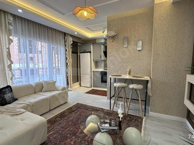 BULUT EMLAK FULL EŞYALI DENİZEVLERİ TRAMVAY 300 M SALON AYRI
