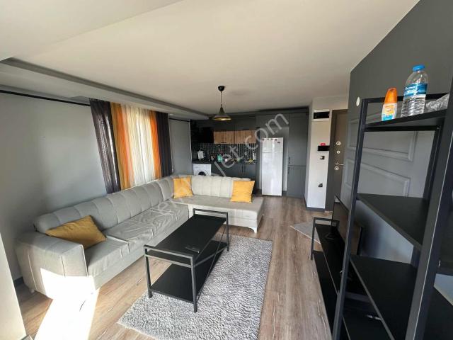 Bulut Emlak Havuzlu Sitede Eşyalı Kiracılı Satılık 1+1 Daire