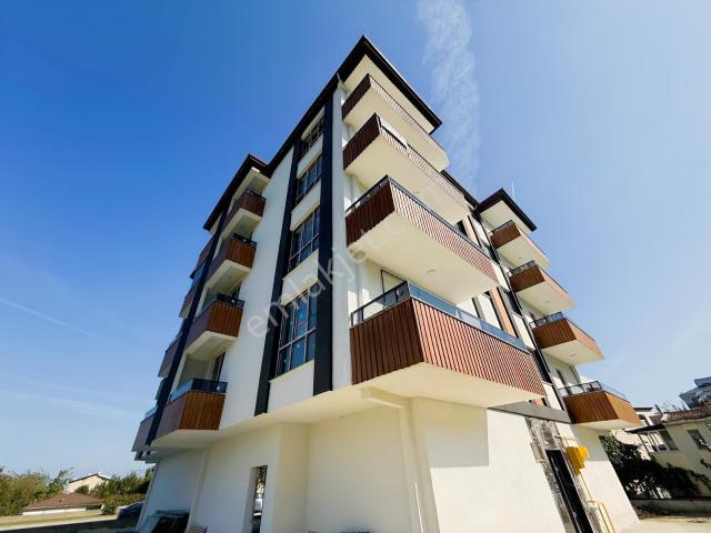 Bulut Emlak I Deniz Manzaralı Anayola Cephe Kiralık 2+1 Daire