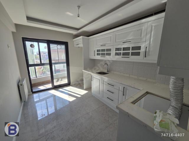 BULUT EMLAK  İLYASKÖY MAH, BULVARA CEPHE, SALON MUTFAK AYRI 2+1