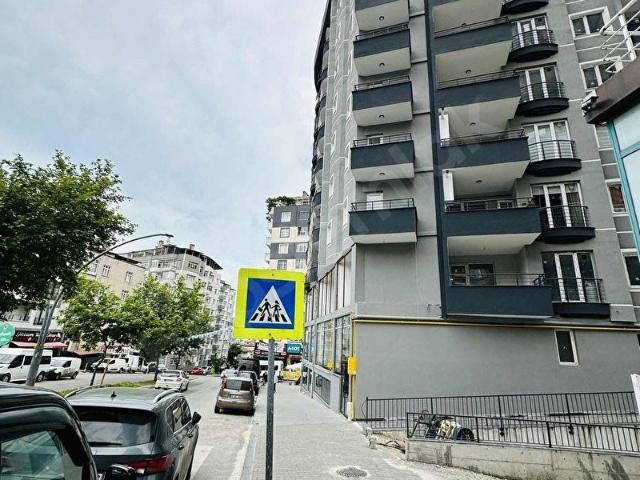 Bulut Emlaktan  Tranvaya yakın,merkezi konumda sıfır daire