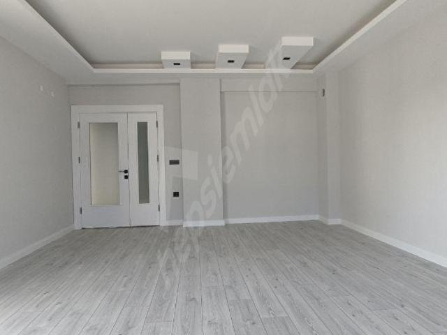 BULUT EMLAK'TAN İLKADIM DA SATILIK LÜKS 3+1 FIRSAT DAİRE