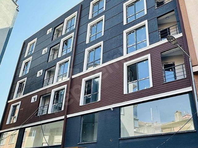 Bulut Emlaktan  Merkezde Şehir ve deniz manzaralı Ofice daire