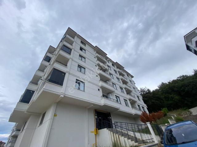 Bulut Emlak'tan Tramvaya Yürüme Mesafesinde Eşyalı Kiralık 1+1
