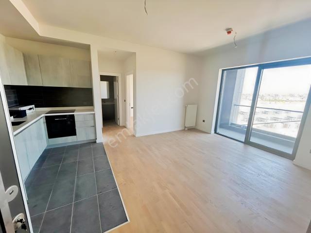 Bulvar Loft'da C Blok 19.katta Lüks 1+1
