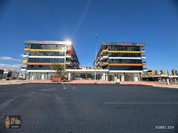 BULVAR MANZARALI 2+1 SİTE DAİRESİ YÜKSEK KİRA GETİRİLİ