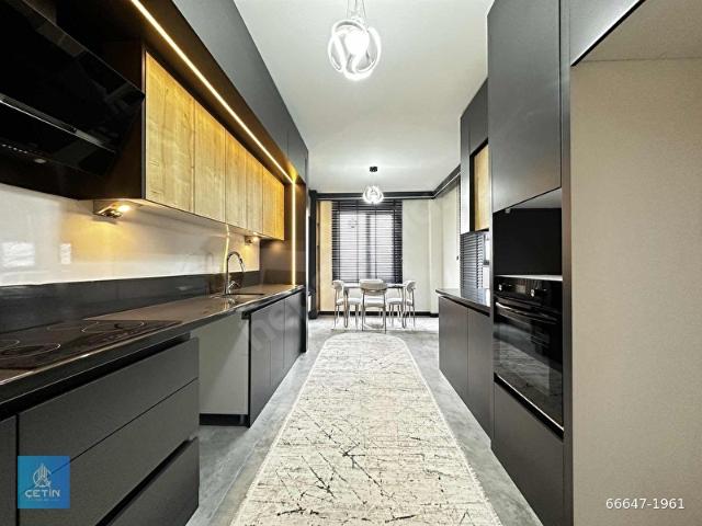 BULVAR YAKINI ÇİFT BLOK,724 GÜVENLİKLİ SIFIR 8.KAT 4+1 DAİRE