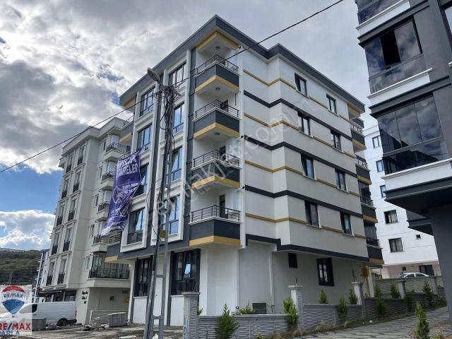 Bulvara İkinci Bina | Lüks Sıfır Eşyalı 1+1 | İlk Oturan Olun!