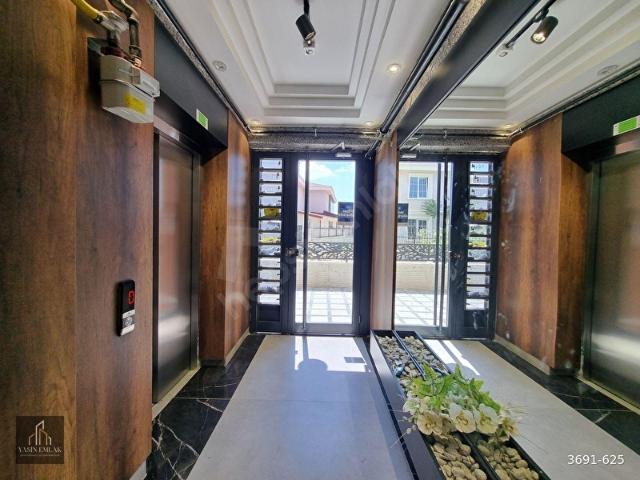 BULVARA YÜRÜME MESAFESİNDE2.KATGENİŞ CAM BALKONLU2+1 DAİRE