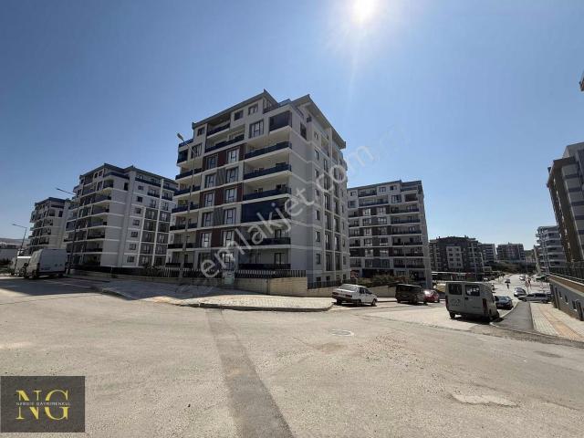Bulvarda Sıfır 3+1 Arakat Kiralık Daire