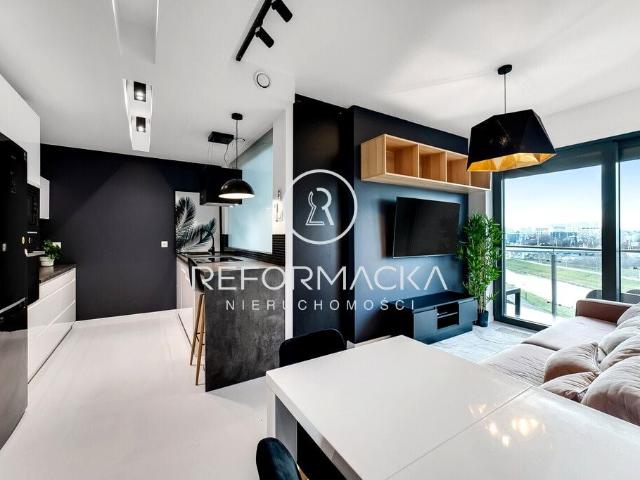 Bulwary Rzeszowskie, balkon, 3 pokoje + salon Rzeszów, Śródmieście